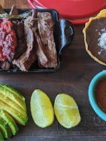 Huarache de Carne Asada